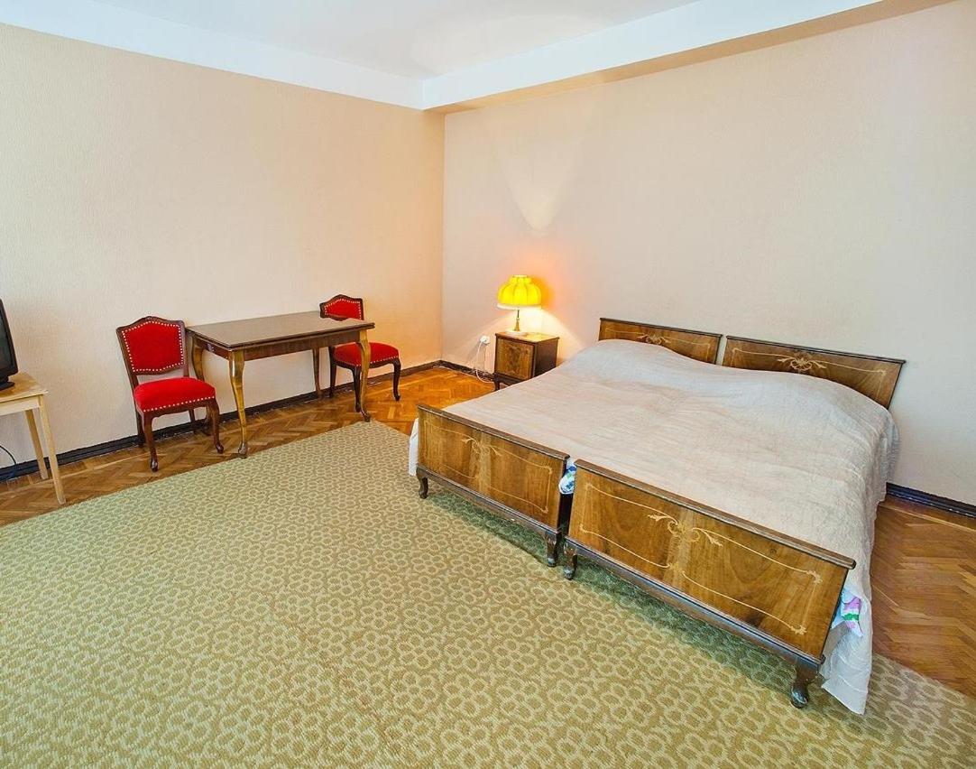 Gosdacha Ldzaa Hotel Lidzava Ngoại thất bức ảnh