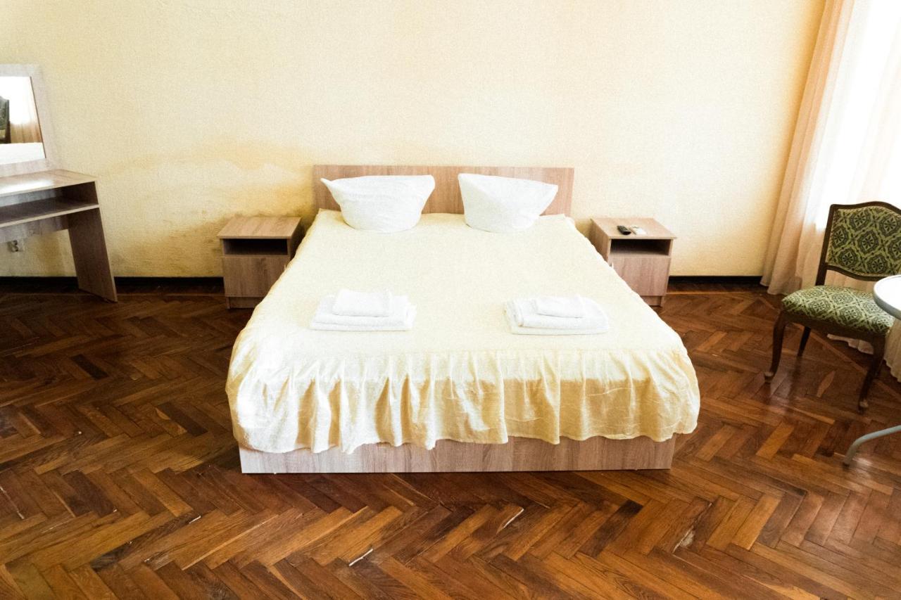Gosdacha Ldzaa Hotel Lidzava Ngoại thất bức ảnh
